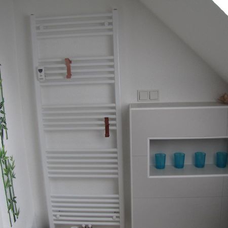 Moeblierte Dachgeschosswohnung In Ruhiger Lage Zu Vermieten Вецлар Экстерьер фото